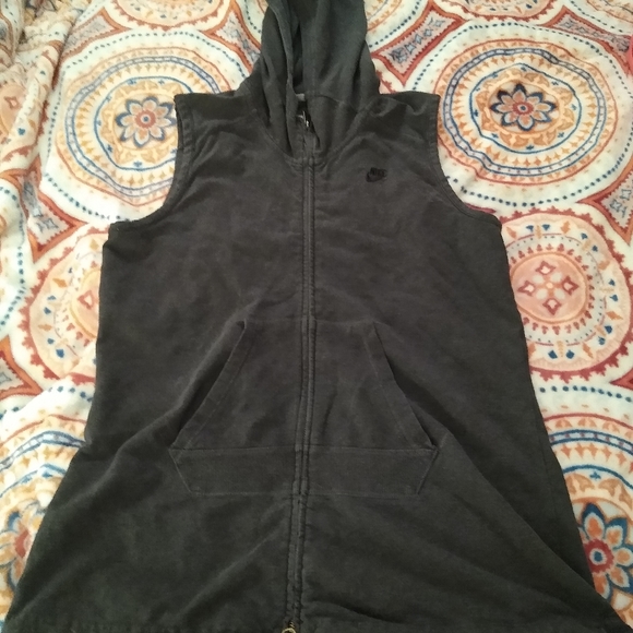Nike Jackets & Blazers - Nike Gray And Black Jacket with a hood Sz. Lg